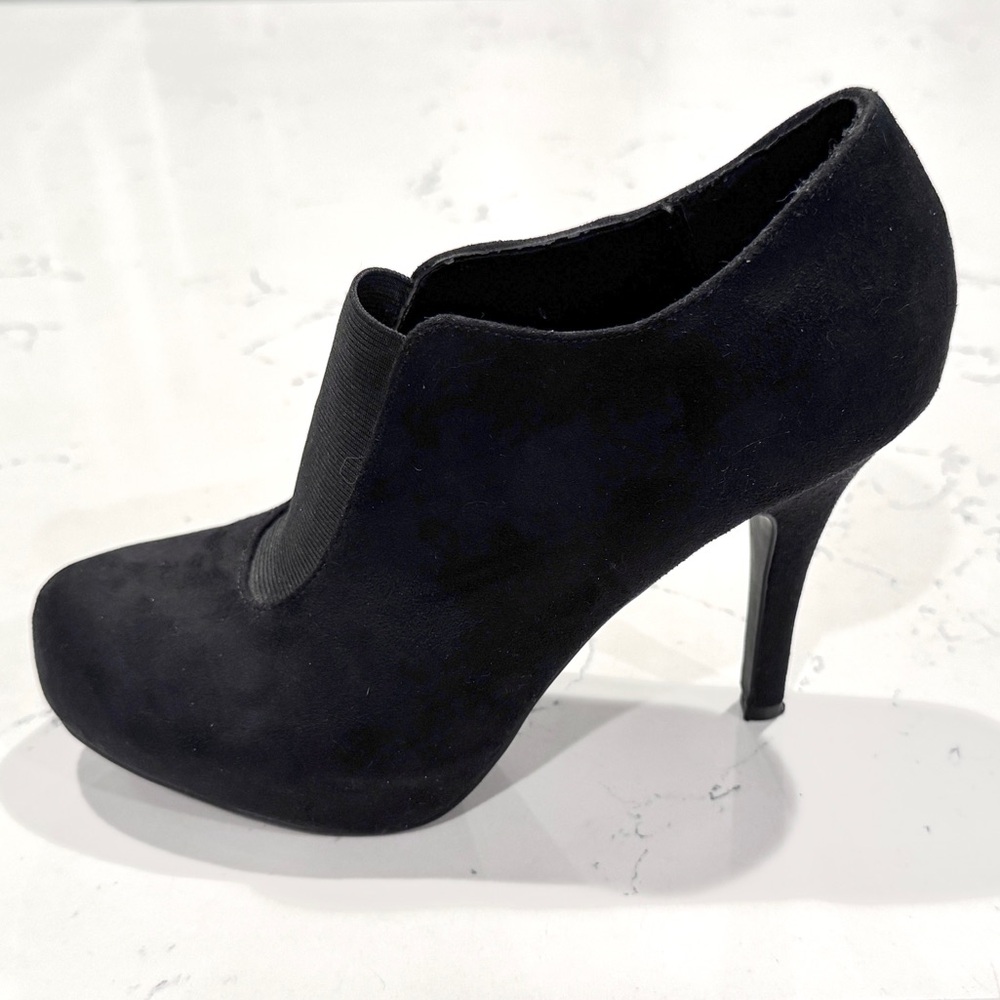 Forever 21 Black Faux Suede Oxford Stiletto Pumps Women’s Size 8 NWOT - Picture 3 of 7